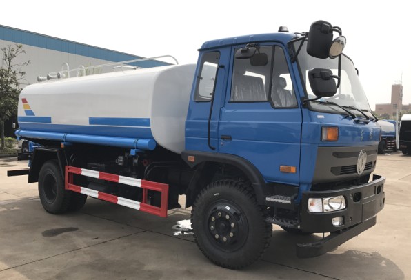 灑水車出租群_附近灑水車出租電話_12噸工程灑水車出租價格