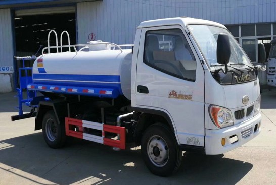 唐駿小寶馬2噸綠化灑水車廠家價格4