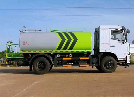 12噸灑水車(chē)出租一天要多少錢(qián)_國(guó)六12方東風(fēng)華神F5綠化灑水車(chē)廠家價(jià)格3