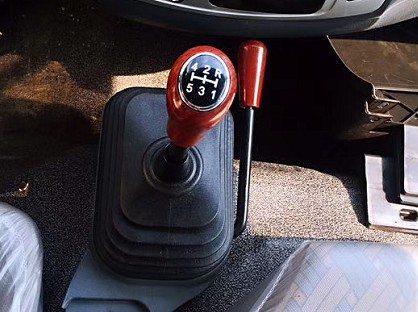 10方時(shí)風(fēng)風(fēng)順不上戶灑水車變速箱帶高低檔 10方時(shí)風(fēng)風(fēng)順不上戶灑水車變速箱帶高低檔