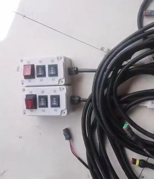 灑水車電動萬向鴨嘴遙控圖片 灑水車電動萬向鴨嘴遙控圖片