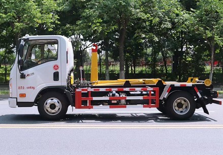 國(guó)六大運(yùn)藍(lán)牌勾臂垃圾車(chē)圖片 國(guó)六大運(yùn)藍(lán)牌勾臂垃圾車(chē)圖片