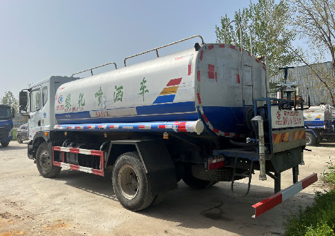 二手14方灑水車_二手14方東風多利卡d9灑水車4